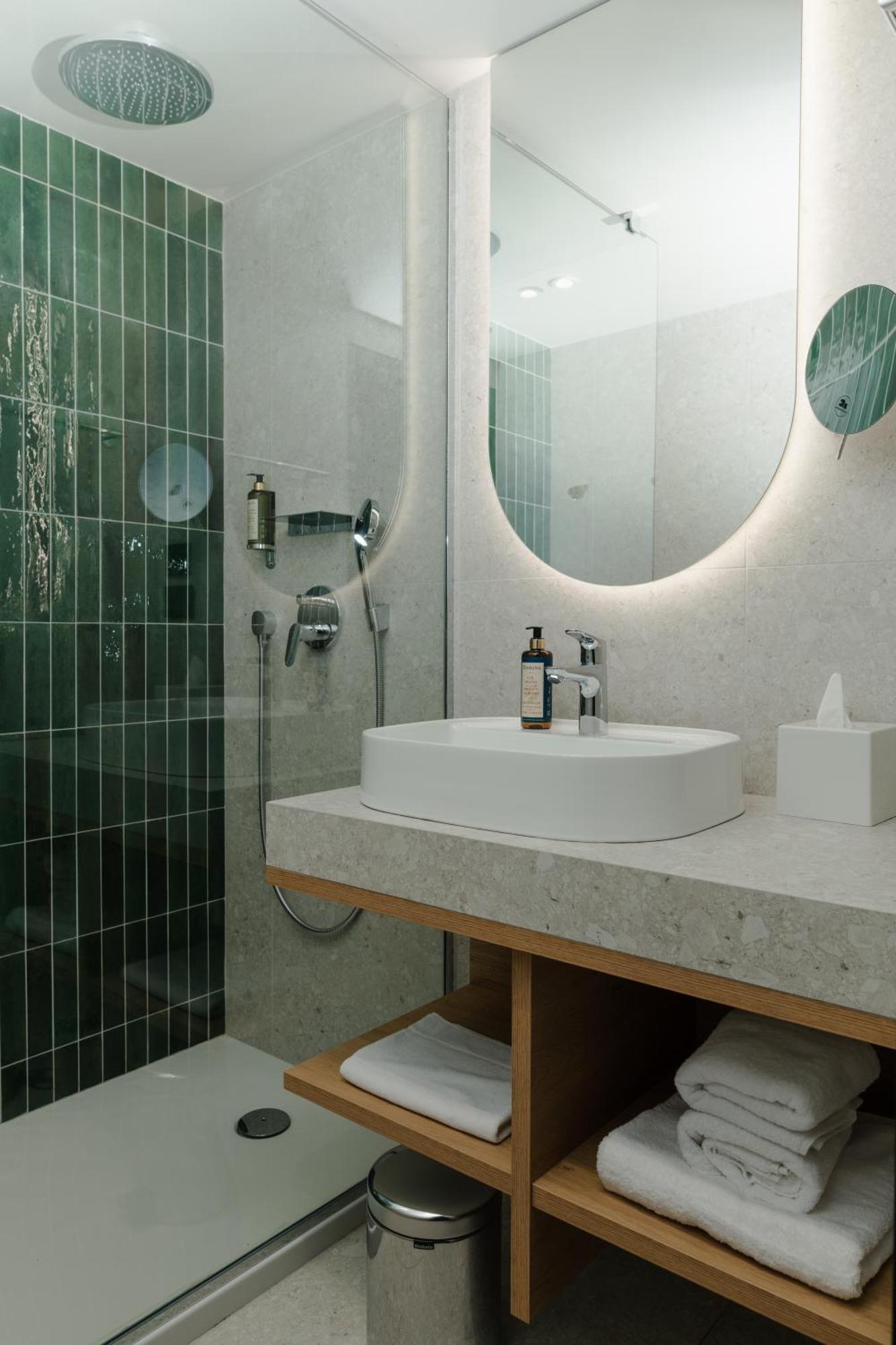 Hotel Parc Du Landreau เลแซร์บิเย ภายนอก รูปภาพ